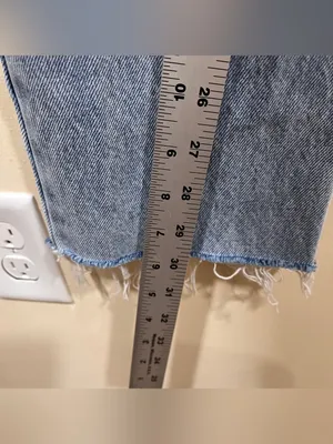 Meshki women’s straight leg light blue denim size 8 high rise raw hem thumbnail 4