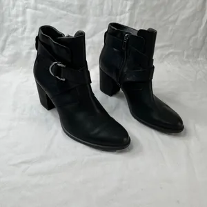 Ecco Womens Black Shape 55 Zip up Leather Mid Cut Boots Size 39 thumbnail 2
