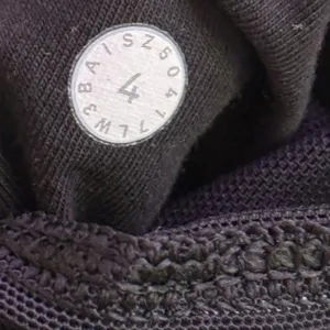 Lululemon Quarter‎ Zip Quilted Pullover Size 4 Gray Mock Neck Thumbholes thumbnail 3
