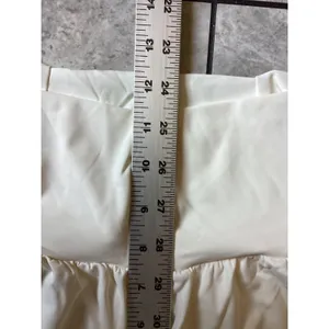 Halara NWOT Women Cream High Waisted Active Shorts with Pockets Off White Size M thumbnail 6