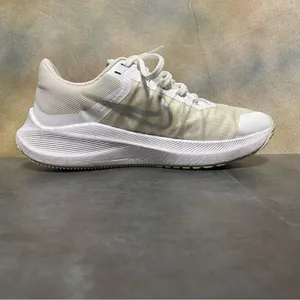 Nike Zoom Winflo 8 CW3421-104 Women's White Metallic Silver Running Shoes Size 8 thumbnail 13