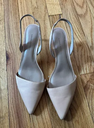 NWOT Banana Republic All Leather Vintage Slingback Sandals like hello soulmate Kitten Classic Pointed Casual Work Date Daily Low heeled Pumps Stilettos thumbnail 2