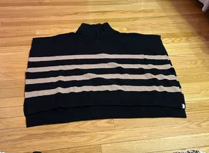 Poncho Ann Taylor thumbnail 1