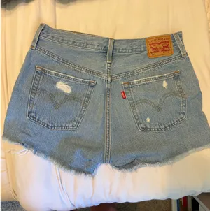 Levi’s 501 Shorts thumbnail 3