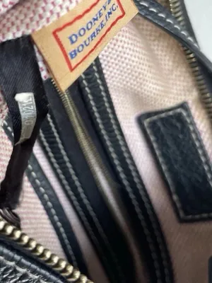 Dooney & Bourke Pebble Grain Classic Black Leather Hobo Handbag Adjustable thumbnail 10