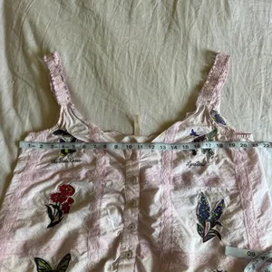Lyrebird Pink Cottagecore Cotton Sleeveless Embroidered Lace Button Down Top L thumbnail 7