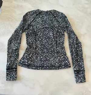Lululemon It’s Rulu Long Sleeve thumbnail 2