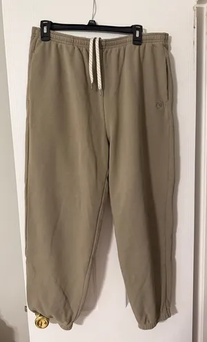 Vuori Sedona Sweatpant Jogger Metal Olive Sage Sz XL thumbnail 1