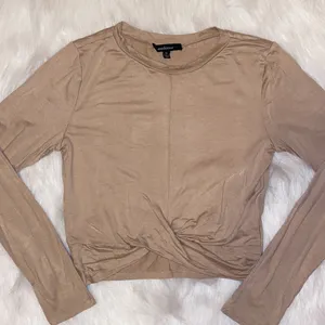 Ambiance Tan Front Twist Long Sleeve Crop Top Size M thumbnail 2