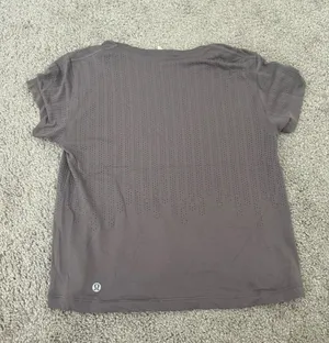 Lululemon Shirt thumbnail 3