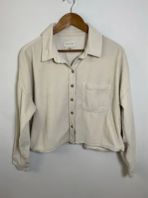 American Eagle Cropped Button Down Corduroy Jacket Size Small  thumbnail 3