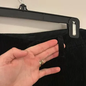 UNIQLO wide leg corduroy black high rise pants size 4! thumbnail 9
