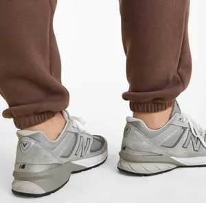 Nuuds Cozy Brown Sweatpants in Brown thumbnail 3