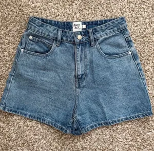 Princess Polly Mid-Rise Blue Denim Jean Shorts size 4 thumbnail 1