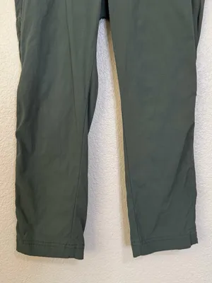 Athleta Jasper Green Hiking Stretch Trekkie Capri Pants, Sz Small thumbnail 4