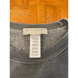 Project Social T graphic sweatshirt S/M thumbnail 4