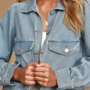 Lulus Classically Cool Light Wash Denim Jacket M Puff Sleeve Light Wash Pockets thumbnail 1