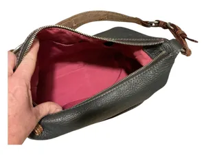 Coach Vintage Black Pebbled Leather Hobo Shoulder Bag Pink Lining #H05S-8E10 thumbnail 2