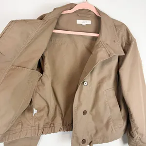 LOFT Twill Anorak Cropped Jacket Neutral Tan Brown Size Small thumbnail 8