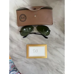 Vintage Ray Ban Black Tone Metal Polarized Aviator Sunglasses Flaw thumbnail 6