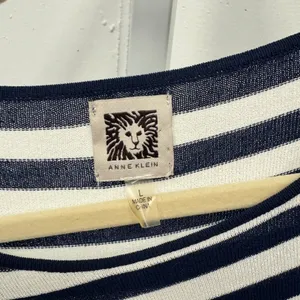 Anne Klein Navy White Striped Asymmetrical Hem Knit Sweater Top Large Coastal thumbnail 6