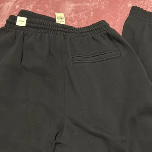 Black aerie sweatpants thumbnail 6
