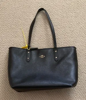 Coach Black Leather Tote Shoulder Bag Zip Top A1978-F58846 Strap Flaw GUC thumbnail 1
