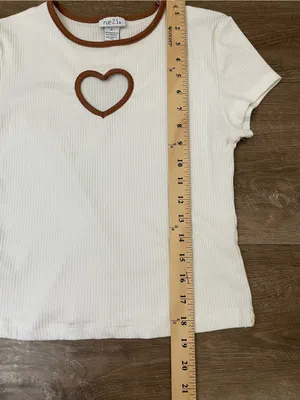 Rue 21 Baby Doll Top Heart Cut Out Size M White Ribbed Brown Trim Y2K 2000s thumbnail 4