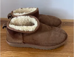 Ugg Ultra Mini‎ Boots Chestnut Size 8 thumbnail 1