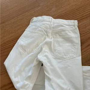 Agolde white jeans thumbnail 4