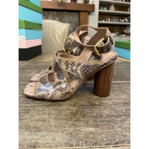 COLE HAAN Womens Beige Cut Out Reina Square Toe Leather Sandals Shoe Size 8 thumbnail 3