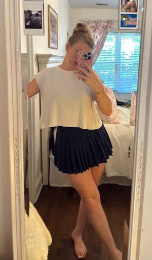 Lululemon Pleats Skirt thumbnail 1