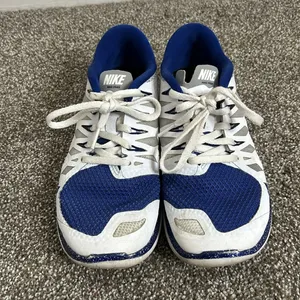 NikeID personalized running tennis shoes thumbnail 2
