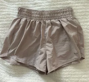 Nike Shorts thumbnail 1