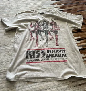 Kiss graphic tshirt White Size L thumbnail 1