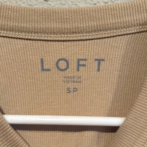 LOFT Tan Fitted Sleeveless Tank Top thumbnail 2