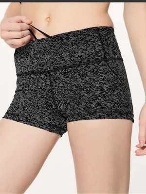 lululemon athletica Quick Pace Short (2.5") thumbnail 1