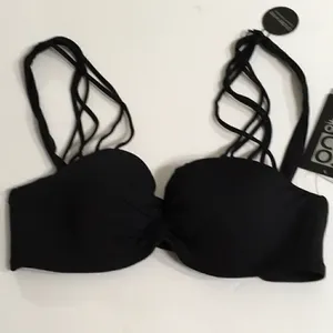 New. COCO REEF adjustable multi-way black Strappy bikini top. 32/34-C thumbnail 6