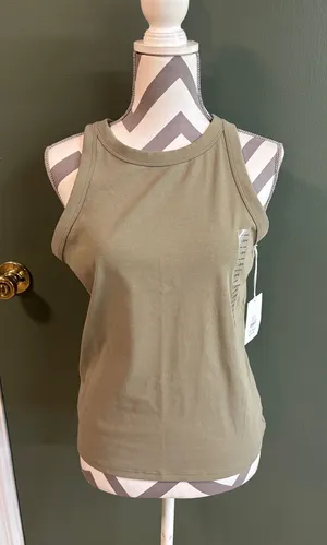 Sleeveless High-Neck Tank Top in Olive thumbnail 1