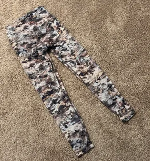 Lululemon Align Forest print leggings and Top thumbnail 7