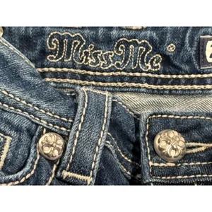 Miss Me Angel‎ Wings Cross Bling Distressed Denim Low Rise Y2K Bermuda Shorts 25 thumbnail 10