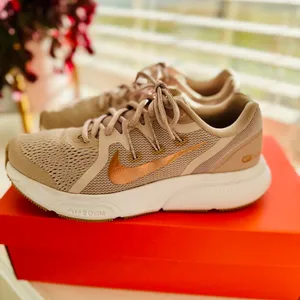 Nike Women's Zoom Span 3 Sneakers in Stone Mauve thumbnail 14
