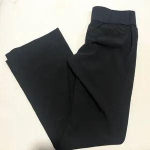 Gap Maternity Black Stretchy Pregnancy Work Pants thumbnail 2