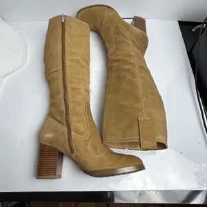 Enzo Angiolini Eajenya Tan Suede Knee High Block Heel Boots Womens 9M thumbnail 4