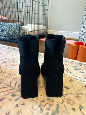 Francesca's Suede black heels thumbnail 3