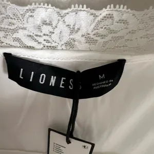 Lioness Vintage Ballerina Porcelain White Lace Trim Sleeveless Maxi Dress Size M thumbnail 11