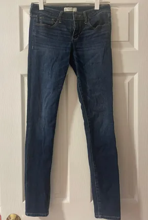 Low Rise Jeans thumbnail 1
