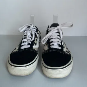 Vans Old Skool Checkerboard Black White Sneakers US 7 Men 8.5 Women With Box thumbnail 4