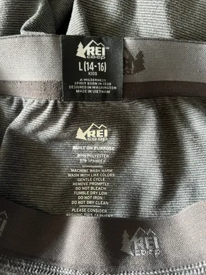 REI Co-op Thermal jogger pants for cold-weather layering. Soft stretch fabric for mobility. Elastic waistband for a secure fit. Low-profile design fits under outer layers. Ideal for hiking and outdoor activities. size large (14-16) thumbnail 4