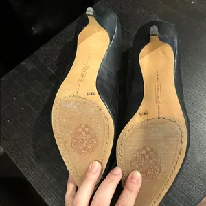 Vince Camuto Black Leather Heels thumbnail 7